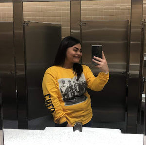 Meet your Posher, Nayeli